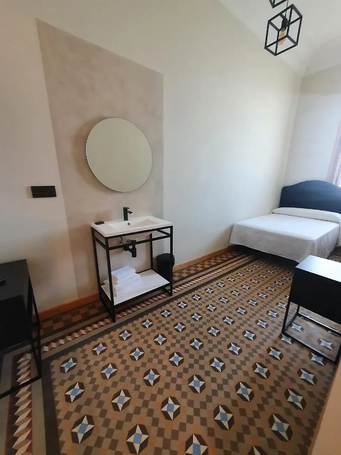 Гостевой дом Hostal Lausanne Барселона